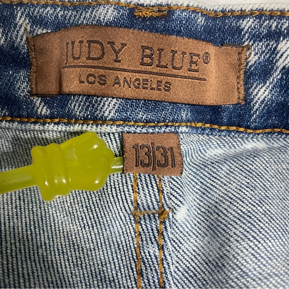 Judy Blue High Waist Mineral Wash Raw Hem Wide Leg Jeans. Size 13. Inseam 27” - Picture 5 of 15